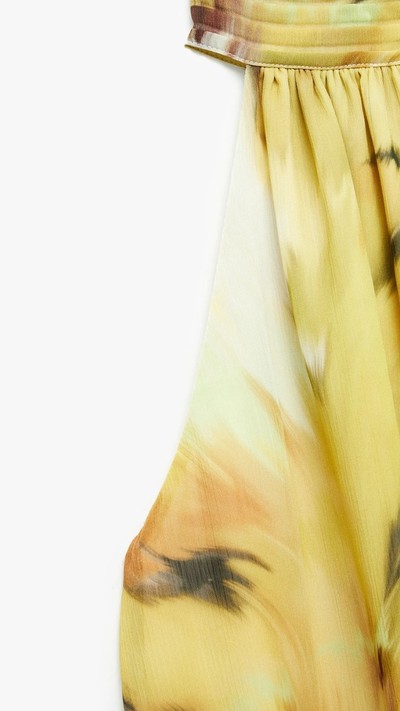 Desenli Halter Yaka Şifon Bluz