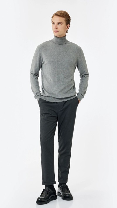 Viskon Karışımlı Uzun Kollu Basic Boğazlı Triko Kazak