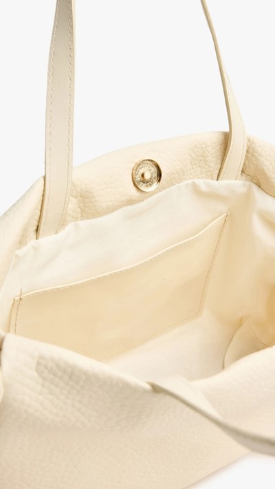 Suni Deri Metal Aksesuarlı Saplı Tote Çanta