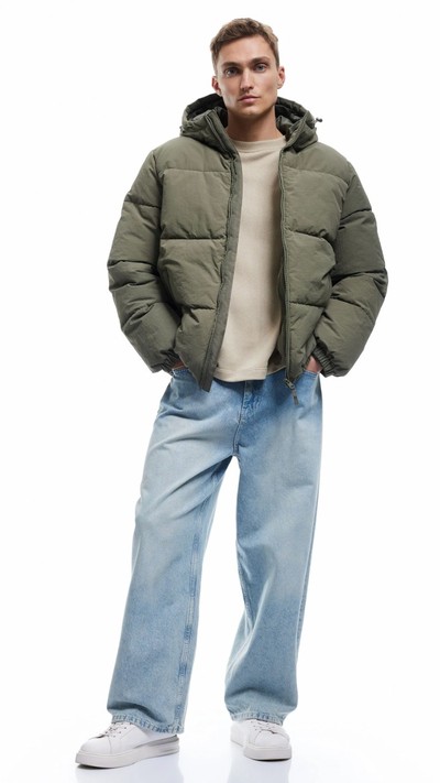 Cep Detaylı Fermuarlı Kapşonlu Kışlık Şişme Mont