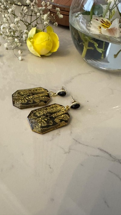 Qızılı Naxışlı Uzun Sırğa