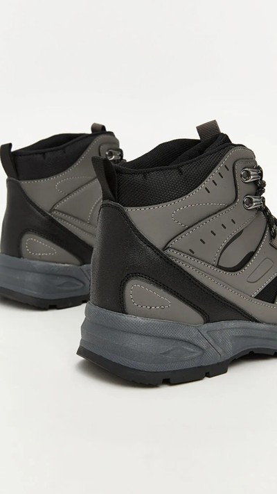 Lace-up Men's Trekking Boot