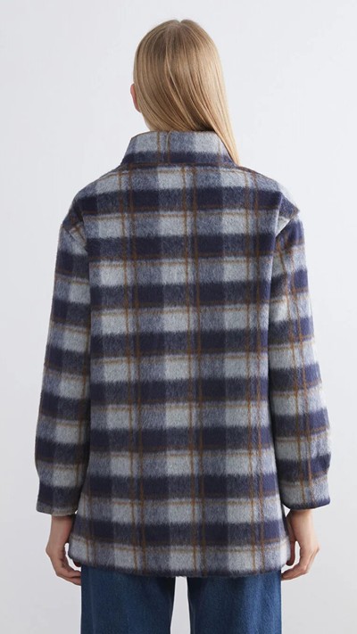 Stand-up Collar Plaid Women's Cachet Shirt Jacket