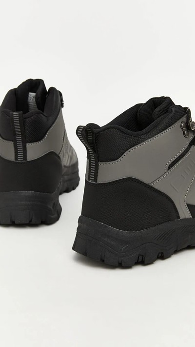 Lace-up Men's Trekking Boot