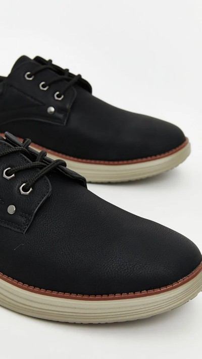 Lace-up Men's Classic Shoe